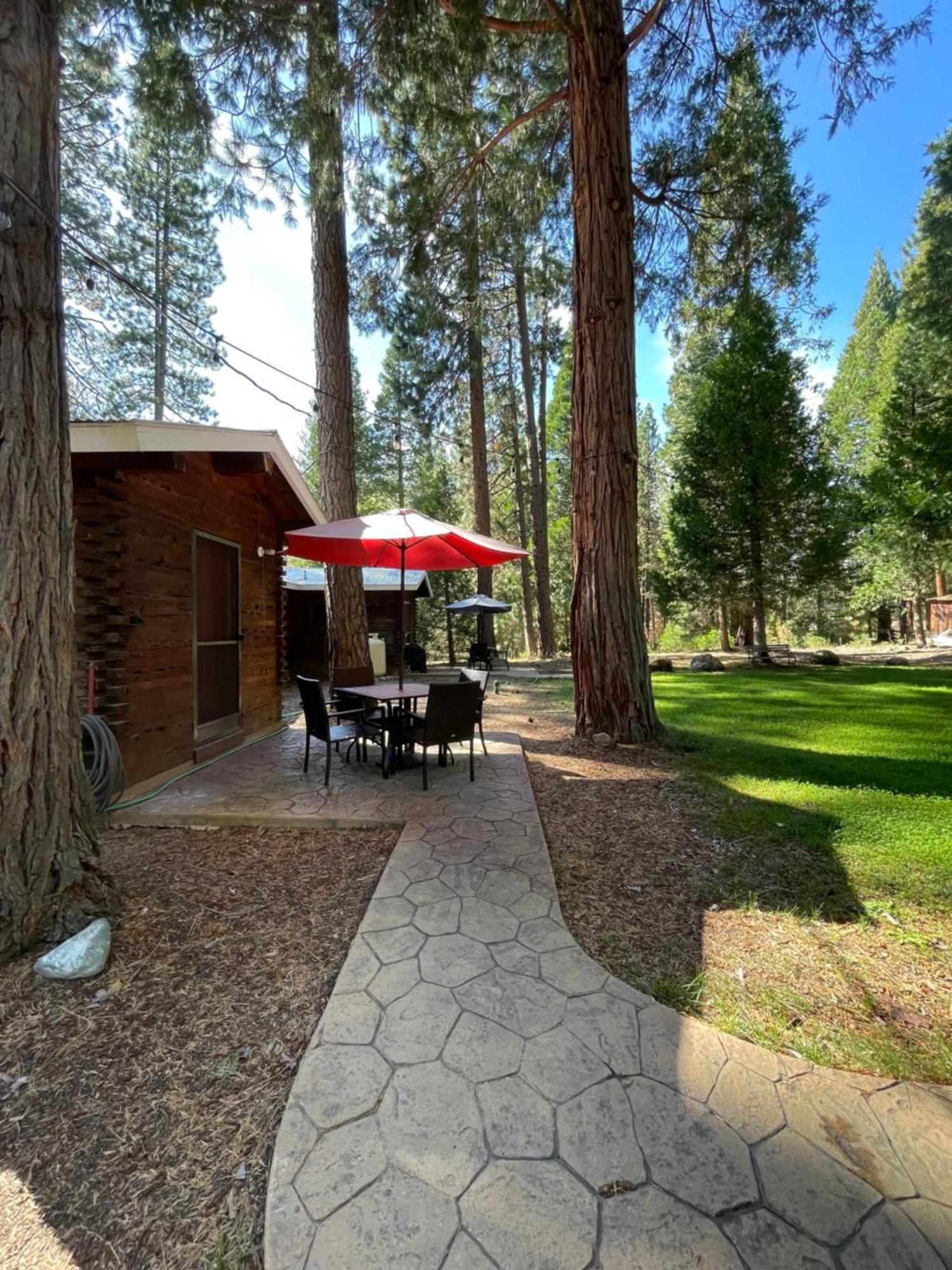Sierra Sky Lodge Sloat Exterior photo