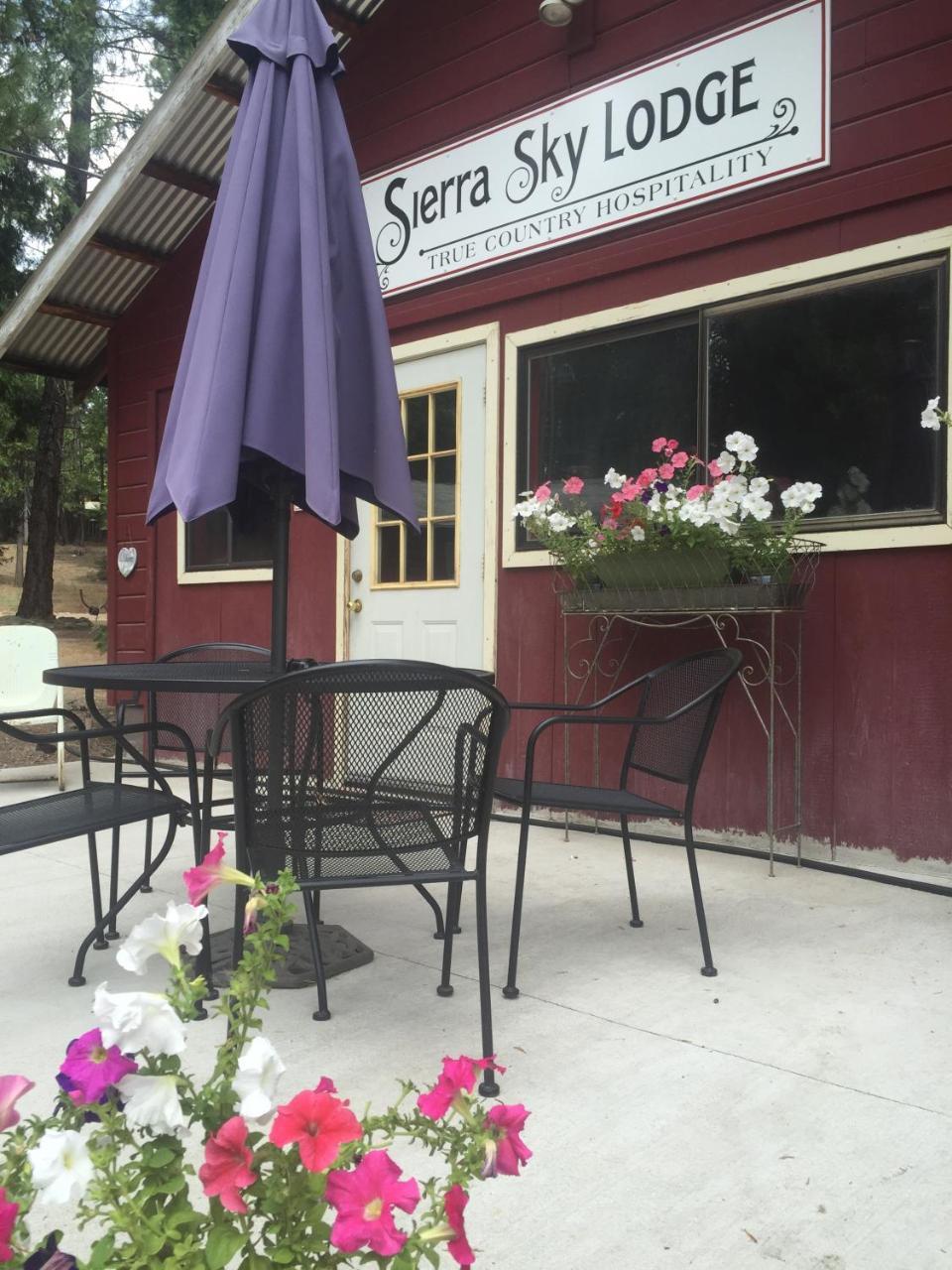Sierra Sky Lodge Sloat Exterior photo